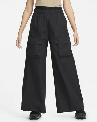 Штаны женские Nike Sportswear Tech Pack High-Waisted Wide-Leg Ripstop Pants Black DV8489-032