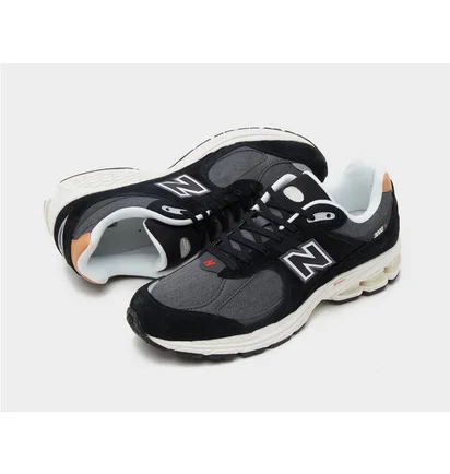 Кроссовки мужские New Balance 2002R Black M2002Reb