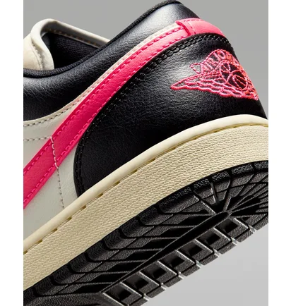 Кроссовки женские Air Jordan 1 Beige DC0774-107