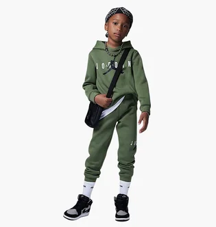 Спортивний костюм дитячий Air Jordan Green 85C505-EF9