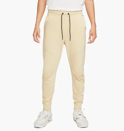 Штани чоловічі Nike Sportswear Tech Essentials Lightweight Slim-Fit Fleece Jogger Sweatpants Beige DX0826-783