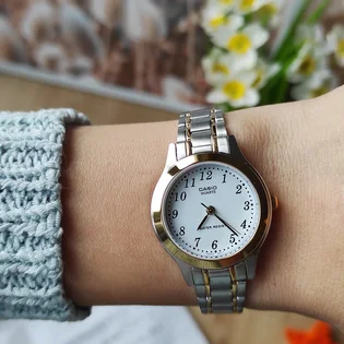 Часы женские Casio Standard Analogue LTP-1128G-7B