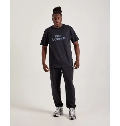 Футболка чоловіча New Balance Relaxed Linear Logo Tee Black MT41582BK