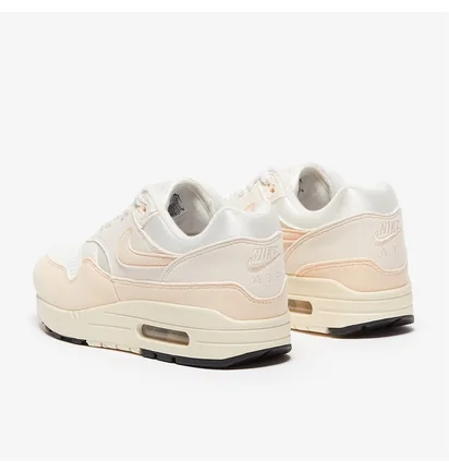 Кросівки жіночі Nike Sportswear Air Max 1 Beige DZ2628-111