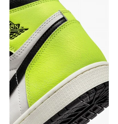 Кроссовки мужские Nike 1 Retro High Og Green 555088-702