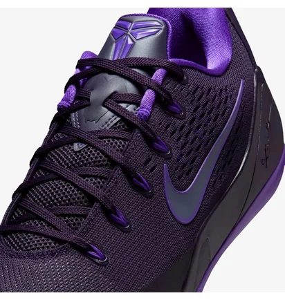 Кросівки чоловічі Nike Kobe 9 Protro Low Black/Violet IH1401-500