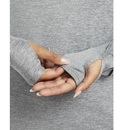 Кофта женская Nike 1/4 Dri-Fit Swift Uv Grey FB4316-084