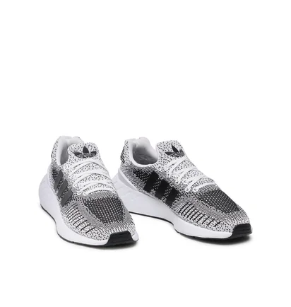 Кроссовки мужские Adidas Swift Run 22 Grey GZ3507