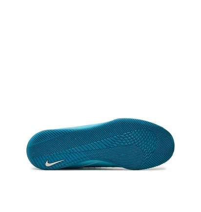 Футзалки мужские Nike Phantom Gx 2 Club Light Blue FJ2568-400