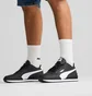 Кроссовки унисекс Puma St Runner V4 Leather Sneakers Black 399068-01