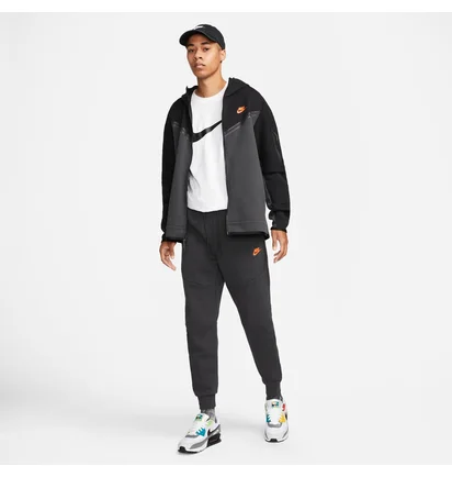 Штани чоловічі Nike M Nsw Tch Flc Jggr S Black Dv0538-070