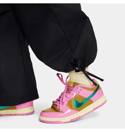 Штаны женские Nike Sportswear Black FV4969-010