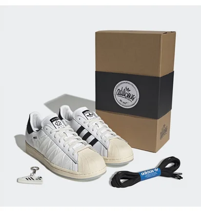 Кроссовки унисекс Adidas Superstar Taegeukdang Shoes White Hq3612