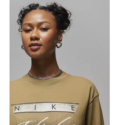 Лонгслив женский Air Jordan Long-Sleeve Graphic T-Shirt Olive FD7205-395