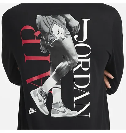 Лонгслив мужской Air Jordan Sport Dna Graphic Long-Sleeve T-Shirt Black Dh8976-010