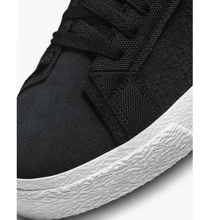 Кросівки унісекс Nike Sb Zoom Blazer Mid Premium Skate Shoes Black DV7898-001