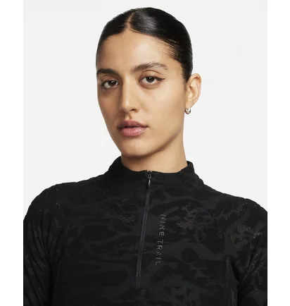 Лонгслів жіночий Nike 1/4 Dri-Fit Trail Black FB7637-010