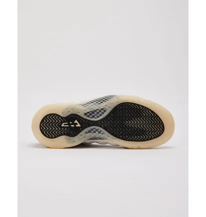 Кросівки чоловічі Nike Air Foamposite One Beige/Black FD5855-002