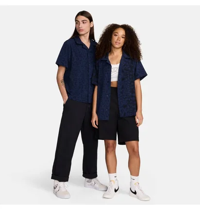 Рубашка унисекс Nike Sb Print Bowler Short-Sleeve Button-Down Skate Shirt Blue FN2595-410