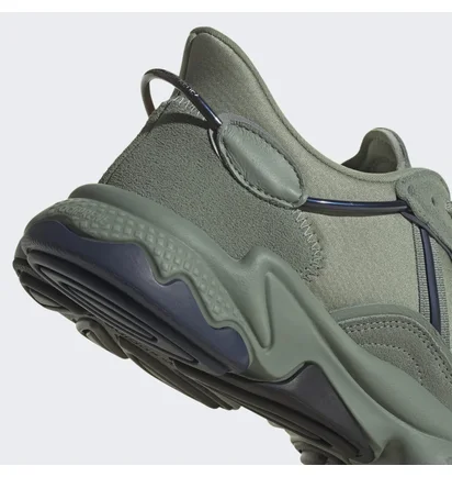Кроссовки мужские Adidas Ozweego Shoes Metallic Hq4376