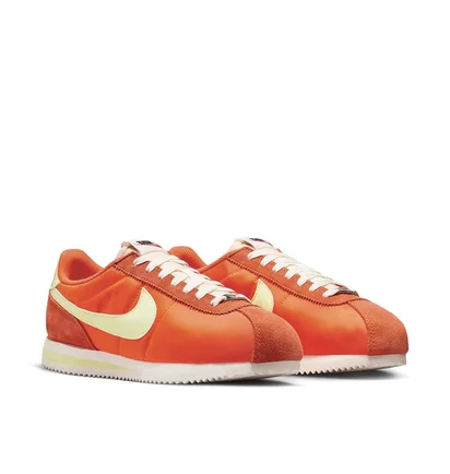 Кроссовки женские Nike Cortez Txt W Orange HJ9612-800