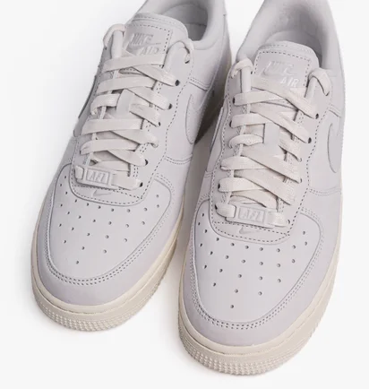 Кросівки жіночі Nike Air Force 1 Premium Mf Beige DR9503-100