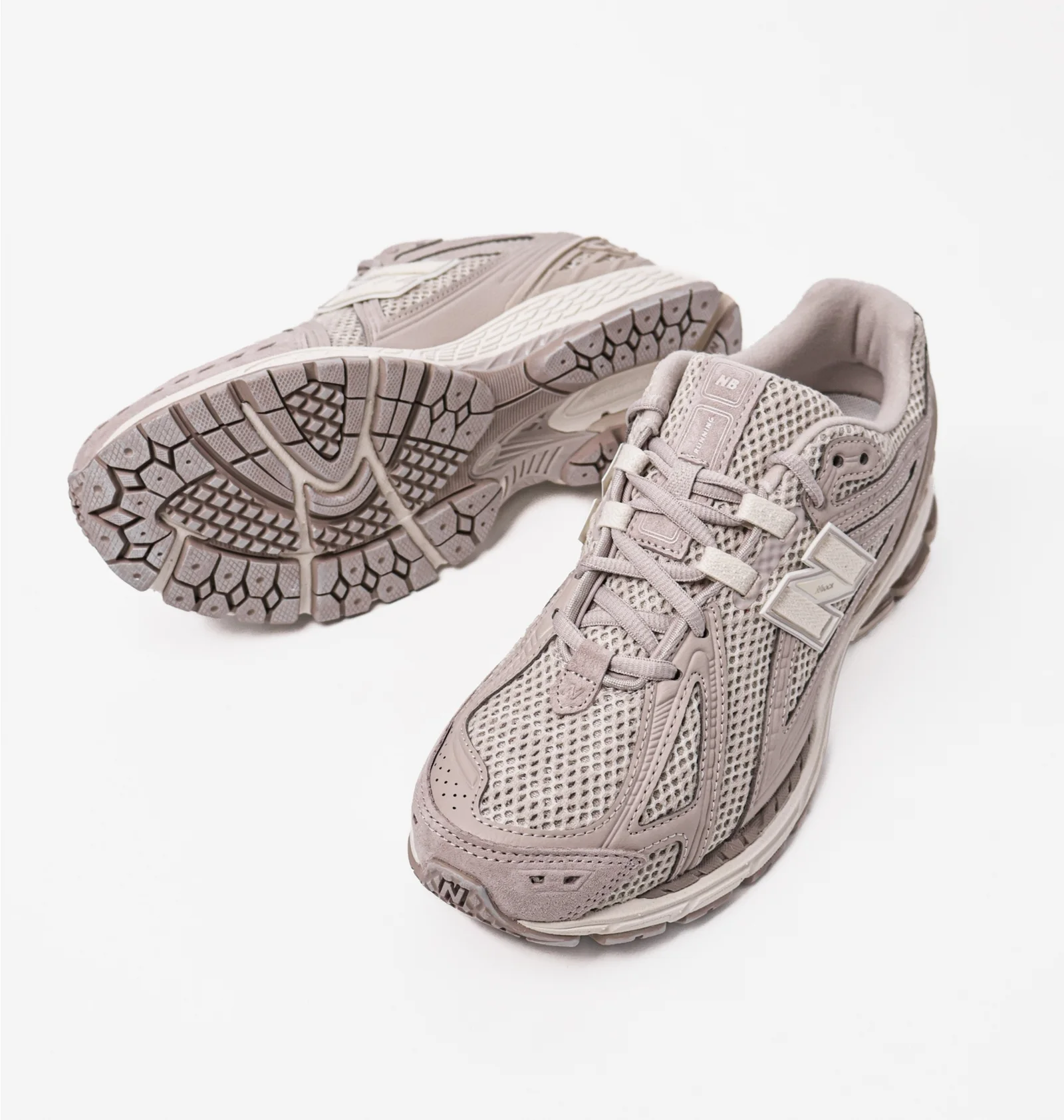 ᐉ Кросівки унісекс New Balance 1906R Grey M1906RGR - придбати в