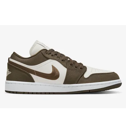 Кроссовки женские Air Jordan Low Se Beige/Olive DV0426-301
