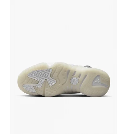 Кросівки жіночі Nike Jumpman Two Trey White Dr9631-002