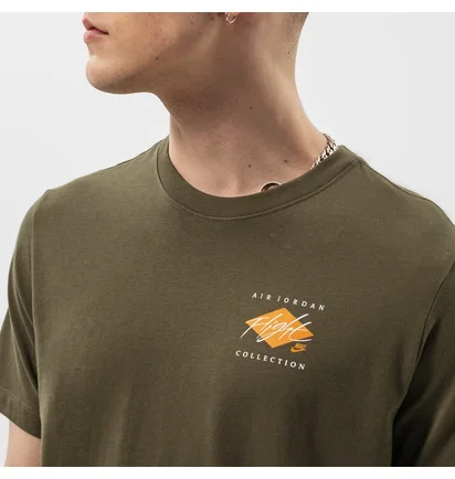 Футболка мужская Air Jordan T-Shirt M J Flt Ess Jdn Air Gfx Crew Olive DH8968-222