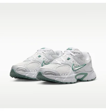 Кросівки жіночі Nike V5 Rnr White HQ7901-106