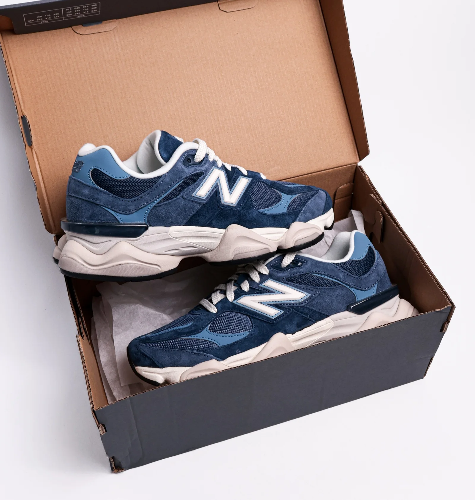 Saleブルーフルーテッド1/1015 ᐉ Кросівки чоловічі New Balance 9060 Blue U9060EEF - придбати в