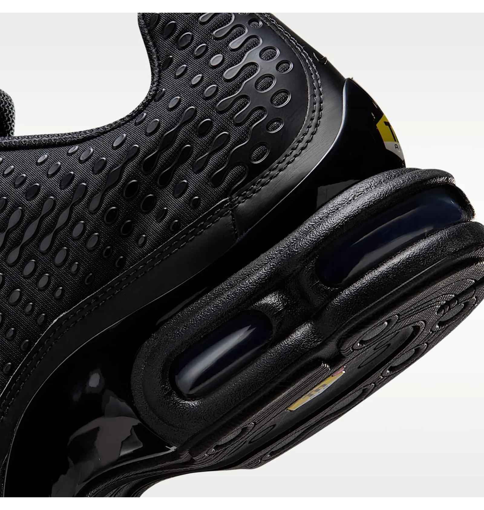 ᐉ Кросівки чоловічі Nike Air Max Plus Vii Black HQ2197-001