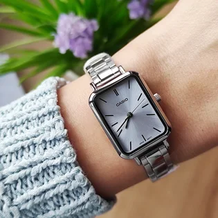 Годинник жіночий Casio Timeless Collection LTP-V009D-2E