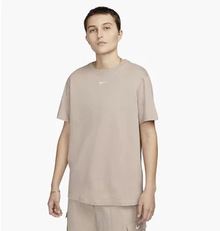 Футболка женская Nike Nsw Essntl Tee Bf Lbr Beige Dn5697-242