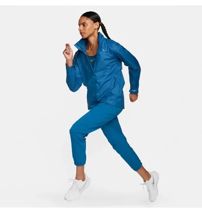 Куртка жіноча Nike W Fast Repel Jacket Blue FB7451-476