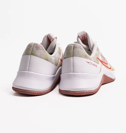 Кроссовки женские Nike Mc Trainer 2 Premium Training Shoes White DZ1548-100
