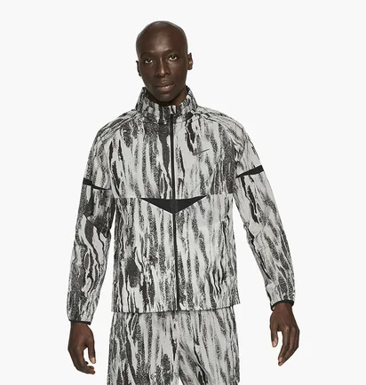 Вітровка чоловіча Nike Windrunner Wild Run White/Grey DA1161-077