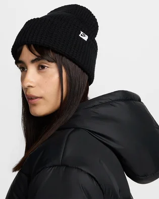 Шапка унисекс Nike Peak Waffle Knit Beanie Black FZ2123-010