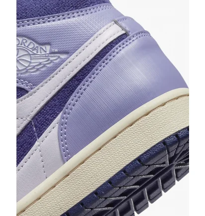 Кроссовки женские Air Jordan 1 Mid Se WomenS Shoes Violet/Pink DZ3745-500