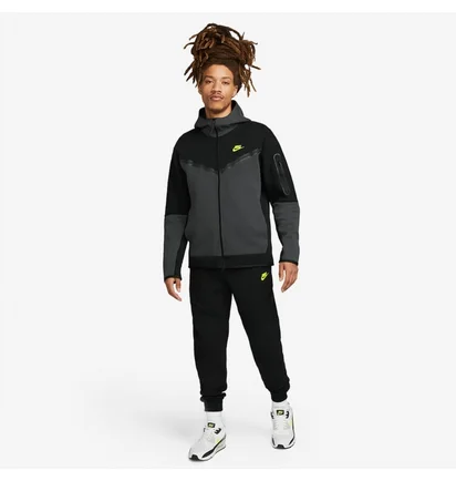Штани чоловічі Nike Sportswear Tech Fleece Joggers Black DV0538-010