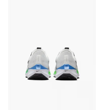 Кросівки чоловічі Nike Pegasus 40 Road Running Shoes White DV3853-006