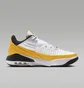 Кросівки чоловічі Air Jordan Max Aura 5 Shoes White/Orange DZ4353-701