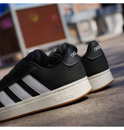 Кроссовки мужские Adidas Grand Court Alpha 00S Black JR0543