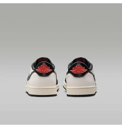 Кросівки чоловічі Air Jordan 1 Low Paris Multi HF8828-100