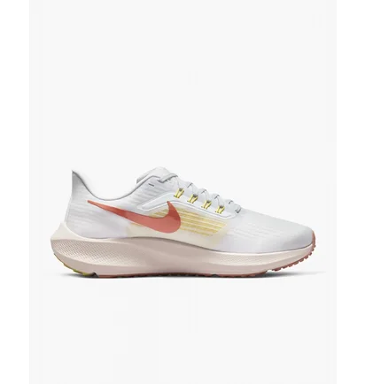 Кросівки жіночі Nike Air Zoom Pegasus 39 White/Peach Dh4072-501