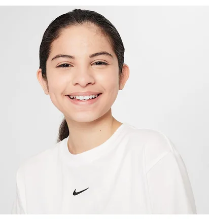 Футболка дитяча Nike Sportswear Essential White FZ5559-100
