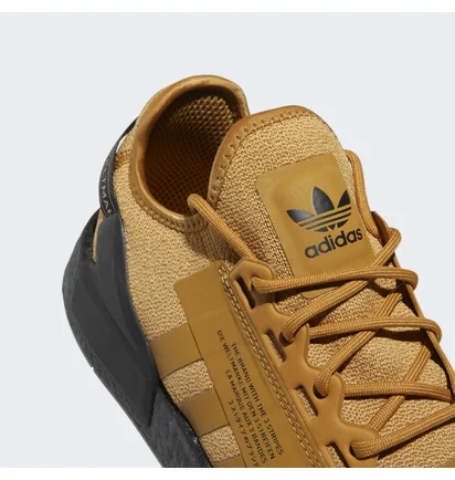 Кроссовки мужские Adidas Nmd_R1 V2 Shoes Orange Hq2150