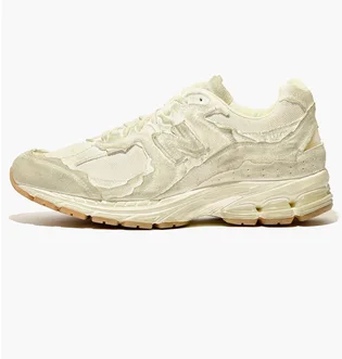 Кроссовки мужские New Balance Protection Pack 2002 White M2002RDG