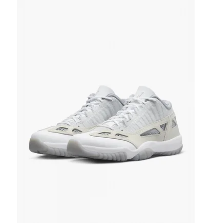 Кроссовки мужские Air Jordan 11 Retro Ie Beige/Grey 919712-102